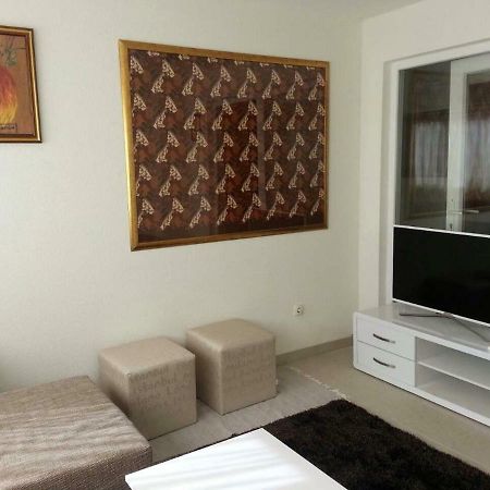 Kartini Apartment Nin Exterior photo